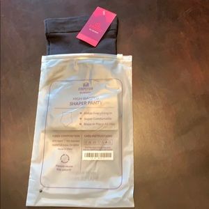 Empetua High-Waisted shaper panty